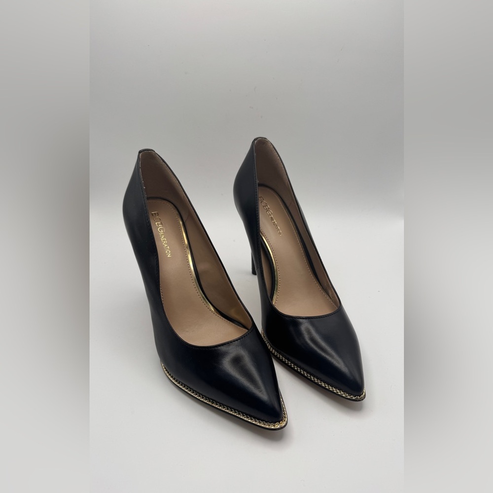 NEW BCBGeneration Harleigh, Size 7.5, Black Leather Pumps with Gold Chain Detail